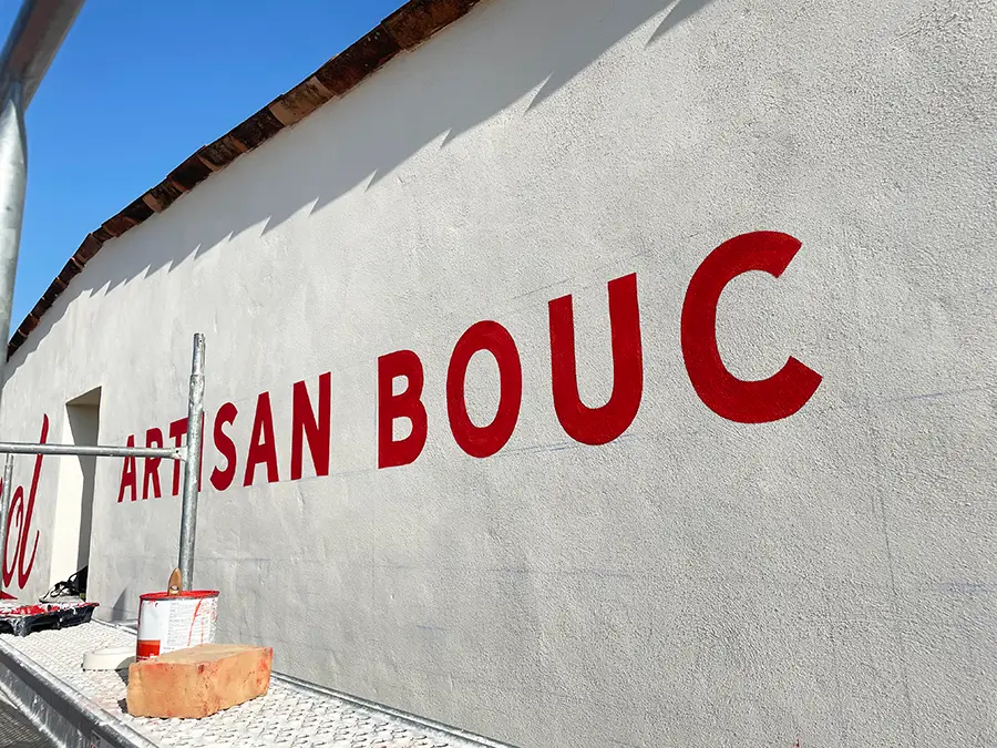 enseigne boucherie pouzol peinte à la main